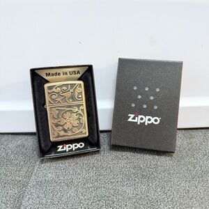 Zippo Lighter Gold Floral Flush Emblem 20903